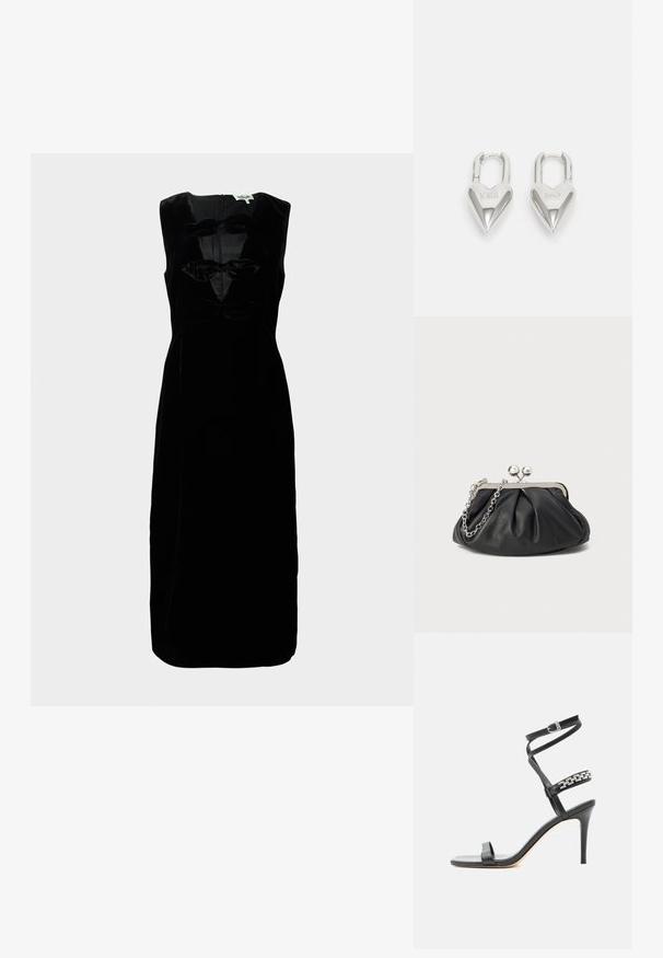 Schwarzes Samtkleid mit ärmellosem Design, runder Ausschnitt und drei strukturierten Schleifenakzenten an der Vorderseite. Mit Reißverschluss hinten.; Schwarze Sandalette mit hohem Absatz, schlankem Knöchelriemen, Mittelriemen verziert mit silbernen Kettengliedern und offenem Zehendesign.; Schwarze Leder-Clutch mit geraffter Textur, silberfarbener Metallrahmen, Druckverschluss und Kettenriemen. Glatte, weiche Oberfläche.; Silberne herzförmige Vorhängeschlösser mit eingravierten "JA"- und "NEIN"-Texten, polierte Oberfläche, symmetrisches Design und einem robusten Metallverschluss.