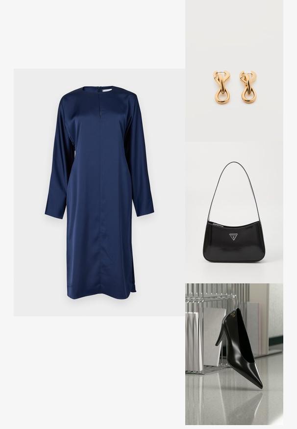Marineblaues Satinkleid mit langen Ärmeln, hohem Ausschnitt und Reißverschluss am Rücken. Verfügt über seitliche Schlitze für Bewegungsfreiheit und eine schlanke Silhouette.; Schwarzer High-Heel-Schuh mit spitzer Zehe und goldem Logo, auf einer reflektierenden Oberfläche nahe einem verchromten Draht-Organizer mit Dokumenten positioniert.; Schwarze patentierte Leder-Schultertasche mit geschwungener Form, ausgestattet mit einem silbernen Dreieckslogo und einem Reißverschluss. Glatte Textur und schmaler Riemen.; Paar glänzende goldfarbene Creolen mit verschlungenem, verdrehtem Design auf schlichten weißem Hintergrund.