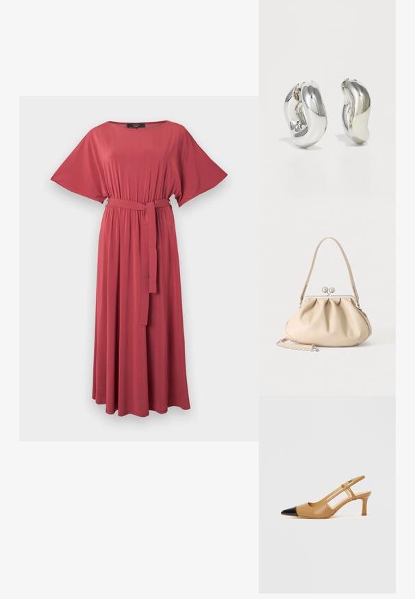 Robe longue fluide rose rougeâtre avec manches courtes larges, taille froncée et ceinture assortie nouée à l'avant.; Escarpins slingback couleur fauve avec embout pointu noir, côtés découpés et talon bloc de hauteur moyenne. Matière en cuir lisse.; Sac à main en cuir souple beige avec un fermoir en métal argenté, une bandoulière simple et une bandoulière chaîne optionnelle sur fond blanc.; Boucles d'oreilles sculpturales en argent avec des formes douces et courbes et des surfaces réfléchissantes. Présentent un design de boucle fermée et une forme organique distincte.