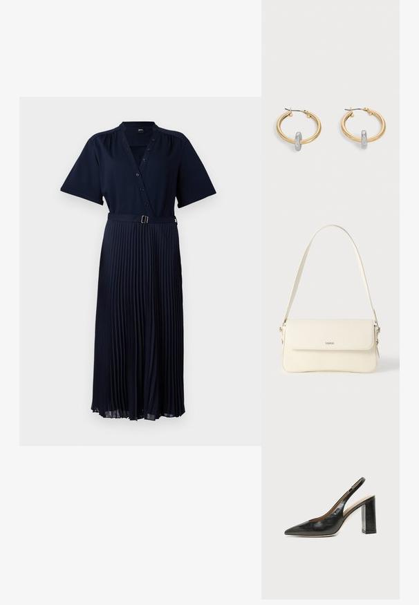 Robe bleu marine à manches courtes, avec un devant à boutons et une jupe plissée maintenue par une ceinture avec une boucle en métal. Texture de tissu lisse.; Chaussure slingback en cuir noir à bout pointu avec un talon bloc haut et une doublure intérieure beige sur un fond clair uni.; Sac à bandoulière en cuir couleur crème avec fermeture à rabat, quincaillerie argentée, une bandoulière réglable et un logo discret.; Paire de boucles d'oreilles créoles dorées avec un petit détail boucle ton argent sur chaque, exposées sur fond gris clair.