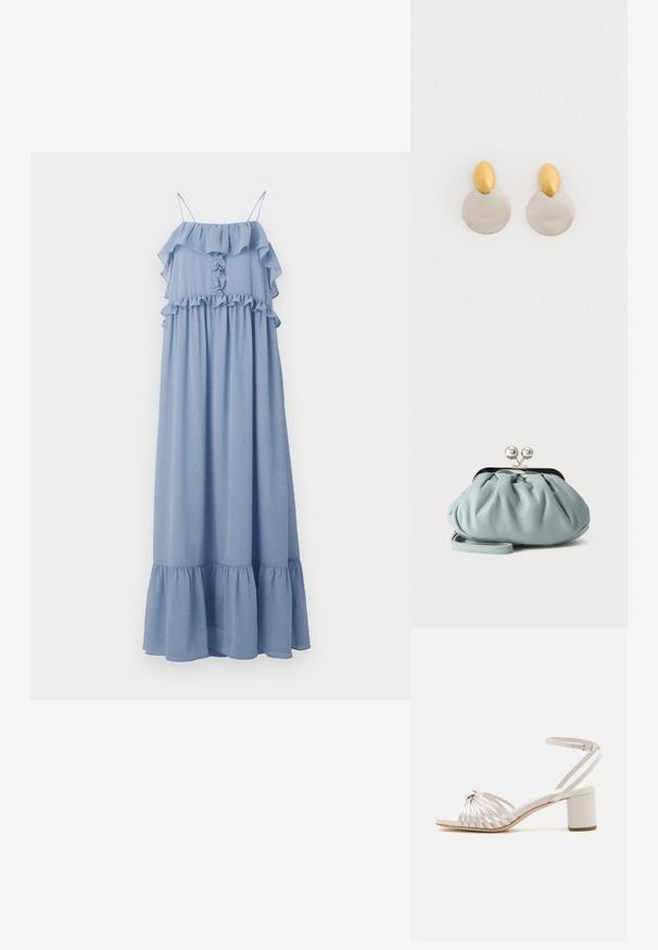 Hofmann Copenhagen CECILY - Maksikleit - lavender blue; Kreem värvi ploki kontsaga sandaalid, millel on keerdunud rihma disain, sile tekstuur, reguleeritav pahkluu rihm ja avatud varvas.; Väike helesinine nahast mündikott hõbedase metallist kiss-lock kinnitusmehhanismi ja lühikese randmerihmaga ühevärvilisel taustal.; Kuld- ja hõbedametallist kõrvarõngad, millel on ümar diskipõhi ja ovaalne pealmine osa, sile tekstuur ja poleeritud viimistlus.