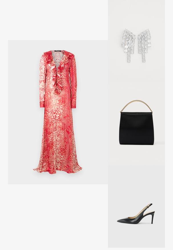 Lange, doorschijnende jurk met een ruches-halslijn in een abstracte rode en crèmekleurige patroon. Beschikt over lange mouwen en een strikdetail aan de voorkant.; Zwarte leren slingback-hakken met een spitse neus, verstelbare band en een elegante stiletto-hak, met een gladde afwerking.; Zwarte tas van gladde stof met een gestructureerde vorm, een handvat van gouden ketting en een minimalistisch geometrisch ontwerp.; Duidelijke kristallen oorbellen met een verlengd ontwerp, voorzien van rechthoekige en vierkant geslepen stenen die in een waaiervorm cascaderen. Glanzende oppervlaktextuur.