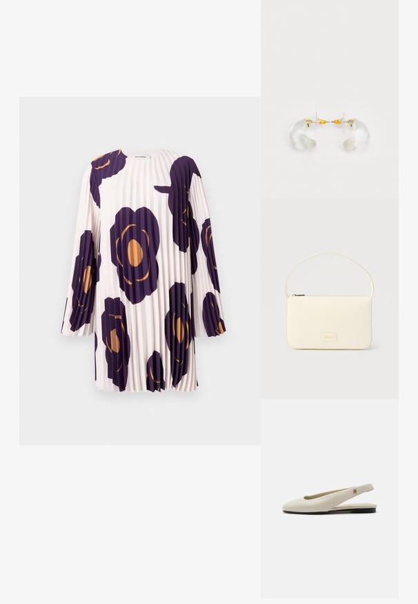 Plisseret langærmet kjole med store lilla og orange blomsterprint på en lyserød baggrund, mærket Marimekko.; Flatsko i cremefarvet læder med rundet tå og lille guldemblem på remmen.; Kremfarvet rektangulær håndtaske med en enkelt rem og lynlås øverst, med en lille præget logo-plakette foran.; Klare akryl hoops øreringe med guld accenter, der har et buet design og en transparent lås. Glat tekstur, minimalistisk stil.