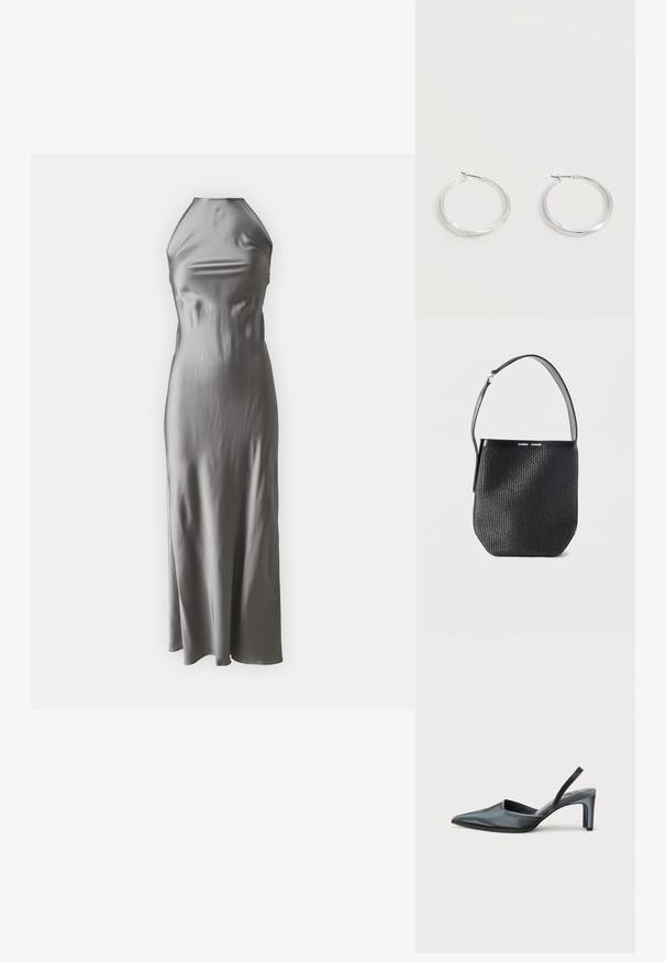 Vestido halter de satén en gris claro, con un corpiño ajustado y una falda de línea A fluida, con una textura suave y un diseño minimalista.; Tacón destalonado negro con punta puntiaguda, acabado de satén elegante y tacón delgado de 3 pulgadas. Diseño lateral abierto con detalle mínimo de costuras.; Bolso tipo cubo tejido negro con una sola correa ajustable para el hombro y un ribete de cuero liso en la parte superior, con la marca "SAMSØE SAMSØE."; Pendientes de aro de metal plateado con superficie lisa y ligeramente curvada y cierre de tipo mosquetón sobre un fondo blanco liso.