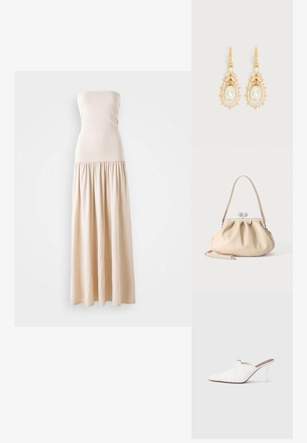 Beige strapless maxikleed met een aansluitend lijfje en een vloeiende, geplooide rok, gemaakt van zacht stof, met een gladde textuur over het hele oppervlak.; Witte mules met een puntige neus, geplooide textuur op het bovenwerk en een slanke naaldhak. Gladde oppervlakte en minimalistisch ontwerp.; Beige zachte leren handtas met een zilveren metalen frame sluiting, een enkele schouderriem en een optionele kettingriem op een witte achtergrond.; Oorbellen met goudkleurige druppels, voorzien van druppelvormige kunstparels, omringd door kleine heldere kristallen en kristalaccenten in de vorm van bladeren.