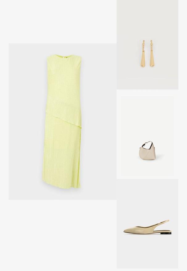 Robe jaune sans manches avec une texture ondulée, ourlet asymétrique et fente latérale. Il possède un col rond et un fermoir discret dans le dos.; Chaussure plate beige à bout pointu avec bride arrière, petit talon noir et finition en cuir lisse, vue de côté sur un fond uni.; Sac à main en cuir beige en forme de croissant avec une seule bandoulière et des coutures minimalistes, posé sur un fond blanc uni.; Boucles d'oreilles pendantes en ton or avec des pendentifs lisses en forme de goutte allongée suspendus à de petites attaches en forme d'anneau sur un fond blanc.