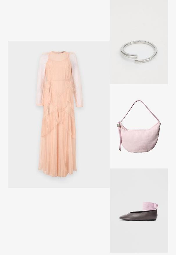 Vestido largo y con capas en suave tela color durazno, con mangas abullonadas transparentes, textura plisada y un patrón de puntos sutil. Cuenta con un lazo en la cintura para un mejor ajuste.; Zapato plano marrón con punta, detalle decorativo plateado y cinta rosa para el tobillo sobre fondo blanco.; Bolso de hombro de color rosa suave con forma de media luna, correa ajustable de cordón, tope metálico y sutil logo en relieve "cK" en el centro frontal.; Calvin Klein SPIRAL - Pulsera - silver-coloured