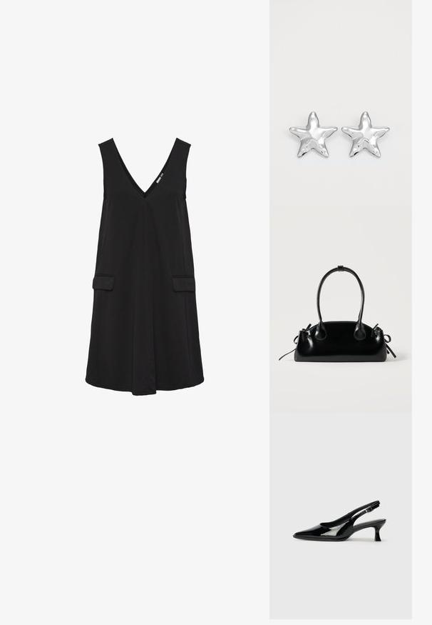 Schwarzes, ärmelloses V-Ausschnittkleid mit vorderen Klappentaschen und A-Linien-Silhouette.; Schwarze Lackleder Slingback-Schuhe mit spitzem Zehenbereich und niedrigem Blockabsatz. Verstellbarer Riemen mit Schnalle am Knöchel.; Kleine schwarze glänzende Handtasche mit zwei langen Griffen und seitlichen Kordelzug-Details vor einfachem hellem Hintergrund.; Silberne sternförmige Ohrringe mit einer polierten, glänzenden Oberfläche. Jeder Ohrring hat fünf Spitzen und dezente Oberflächentexturdetails.