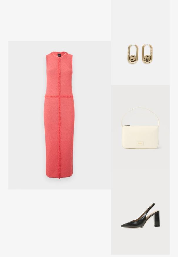 Robe sans manches rose en tissu texturé, avec des détails à franges le long du centre et une silhouette ajustée, se terminant sous le genou.; Chaussure slingback en cuir noir à bout pointu avec un talon bloc haut et une doublure intérieure beige sur un fond clair uni.; Sac à main rectangulaire de couleur crème avec une seule sangle et une fermeture éclair sur le dessus, comportant une petite plaque de logo embossé à l'avant.; BOSS DOUBLE B SWING - Boucles d'oreilles - gold-coloured