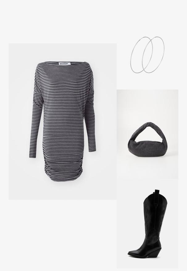 Vestido de manga larga a rayas en negro y gris. Presenta un ajuste holgado, escote redondeado y detalle de fruncido lateral. Fabricado con tejido suave.; Bota de vaquero de cuero negro con punta puntiaguda, tacón bloqueado inclinado, costuras decorativas y lengüetas en la parte superior sobre fondo blanco.; Bolsa de tela gris oscuro con un asa curva, textura suave y forma redondeada. Sin hardware ni adornos visibles.; Pendientes de aro plateados con un diseño minimalista. Forma circular, textura suave y perfil delgado. Livianos con un acabado pulido.