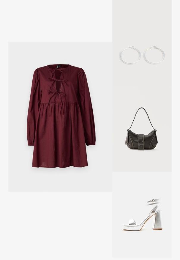 Vestido marrón con mangas largas, cuello redondo y una abertura en forma de ojo de cerradura en la parte delantera, atada con lazos. Cuenta con una cintura fruncida para un ajuste holgado.; Sandalia de tacón alto plateada metálica con tira en el tobillo, tacón de bloque y punta abierta sobre un fondo claro y liso.; Bolso de hombro de cuero negro con detalle de correa con hebilla, bordes curvos y costuras blancas en contraste sobre un fondo liso.; Pareja de pendientes de aro plateados brillantes con cierres de alambre delgado, mostrados sobre un fondo gris claro.