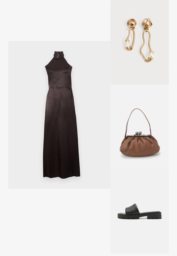 Ærmeløs, sort kjole med høj hals i glat satin. Gulvlængde med figursyet overdel og flydende skørt. Minimalistisk detaljering.; MARC JACOBS Slip-on sandaler - black; Brun læderhåndtaske med en samlet design, en kort læderhank og en kædestrop. Har en sølvmetalspænde med to runde pynt.; Øreringe i guldtone med uregelmæssige åbne former, hver med en perle i bunden og ædelstensdetaljer på de runde nitter.