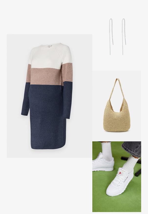 Gebreide jurk met lange mouwen, met een kleurblokontwerp in crèmewit, taupe en marineblauw. Zachte textuur en ronde hals.; Witte synthetische sneakers met geperforeerde neus, Reebok-branding en kenmerkend logo. Draagt met ribbelige witte sokken op een groene ondergrond.; Geweven strooien tas in lichtbeige, met een gebogen schouderband en een ruime, open ontwerp met een gestructureerd oppervlak.; Zilveren kettingoorbellen met een verlengd ontwerp, voorzien van een delicate ketting en rechte, dunne hangers aan de uiteinden. Glad textuur.