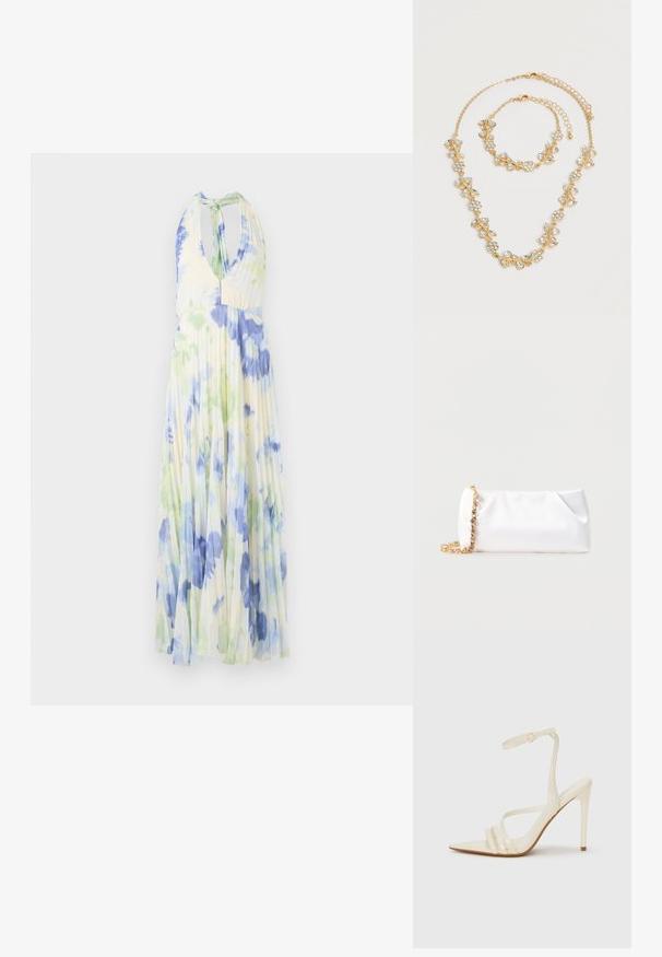 Plisseret halterneck kjole med et blomsterprint i blå og grønne nuancer på et let, lysegult stof.; Beige sandaler med høje hæle og spids tå, med tre stropper foran og en tynd ankelrem med spænde. Glat tekstur, minimalistisk design.; Hvid blød clutchtaske med guld kæderem pyntet med klare ædelsten, sat mod en ensfarvet lys grå baggrund.; Halskæde- og armbåndssæt i guldfarve med klare krystalblomster- og bladdesigns, begge med justerbare kædelåse på en hvid baggrund.