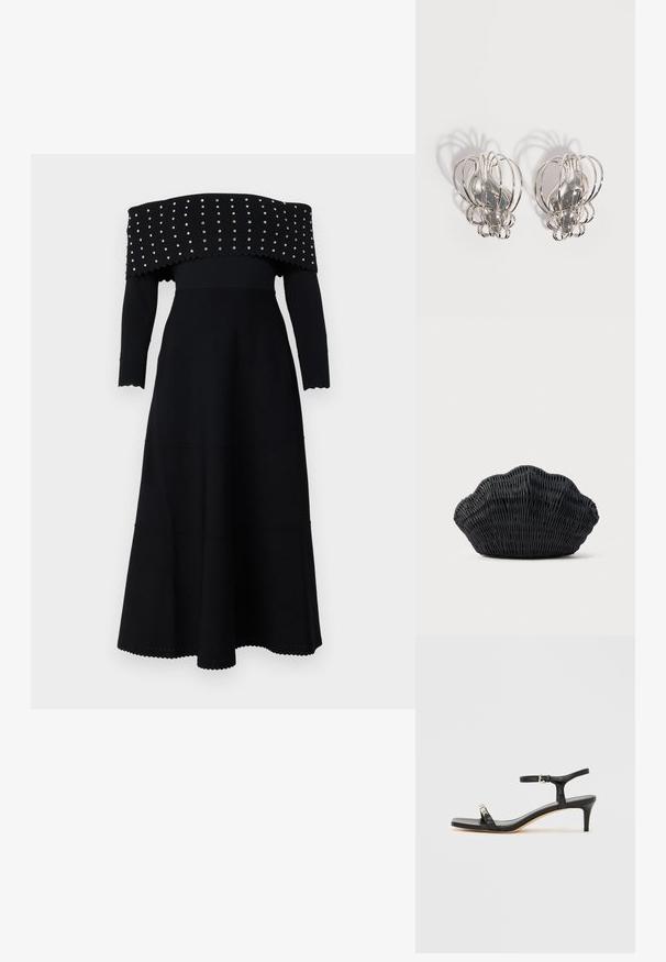 Sort off-the-shoulder kjole med lange ærmer, ribbet tekstur, bølget kant og sølvnitter langs halsudskæringen og kroppen.; Sort læder sandal med hæl og ankelrem, åben tå, firkantet front og sølvfarvede metalaccenter. Figurformet design med en slank profil.; Sort flet håndtaske formet som en muslingeskal med en buet top og flettet tekstur på en ensfarvet baggrund.; Par sølvøreringe i metal med åbent trådburdesign og glatte, centrale ovale former, der kaster buede skygger på en hvid baggrund.
