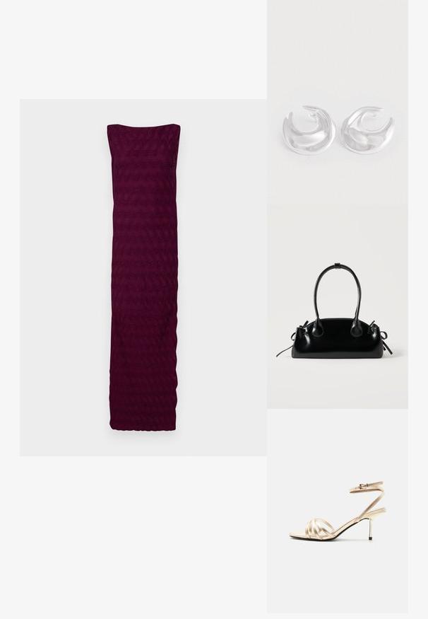 Bordeaux jurk gemaakt van textiel met een golvend patroon, met een strapless ontwerp en een rechte zoom aan de onderkant.; Roségouden sandaal met hoge hak, een dun enkelbandje en een lage smalle hak op een witte achtergrond.; Kleine zwarte glanzende handtas met twee lange hengsels en zijkant trekkoord details op een effen lichte achtergrond.; Een paar gepolijste zilveren halvemaanvormige creolen met een glad, reflecterend oppervlak op een witte achtergrond.