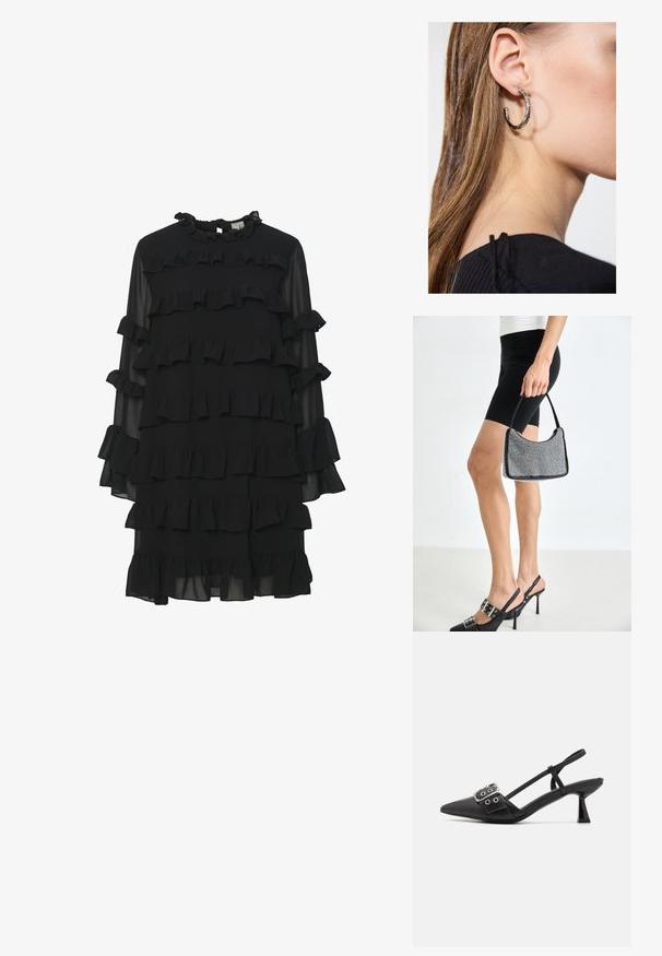 Schwarzes Kleid mit einem Rüschendesign, das lange Ärmel, einen hohen Kragen und mehrere Stufen von Rüschen für Textur und visuelle Details aufweist.; Simmi London DALA - Pumps - black; Schwarze Perlen-Handtasche mit geschwungener Silhouette, Tragegriff und glänzender Textur. Kombiniert mit schwarzen High Heels und enganliegenden schwarzen Shorts.; Silberne Creolen mit polierter Oberfläche, die kleine goldene Akzentdetails und eine runde Form aufweisen, am Ohrläppchen getragen.