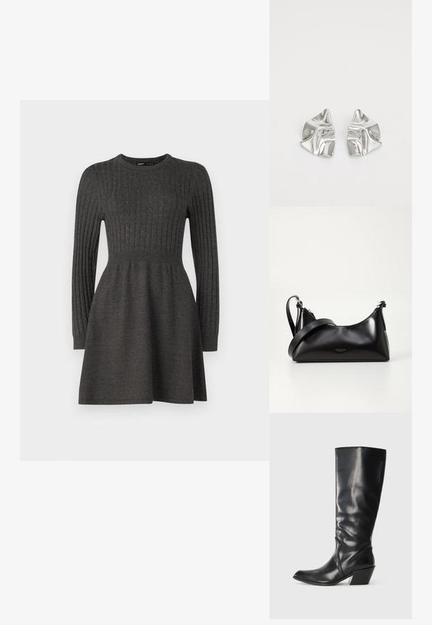 Vestido de punto gris oscuro con textura de canalé, mangas largas, cuello redondo y un cuerpo ajustado que se abre en una falda.; Bota de cuero negra hasta la rodilla con punta afilada, tacón angular y textura suave. Presenta un sutil acento de costura a lo largo del costado.; Bolso de mano de cuero negro con una textura suave. Cuenta con una correa ajustable y un diseño elegante y minimalista con cierre de cremallera.; Pendientes de metal plateado con un diseño ondulado y escultórico, que presentan un acabado pulido y formas irregulares, destacando una estética contemporánea.