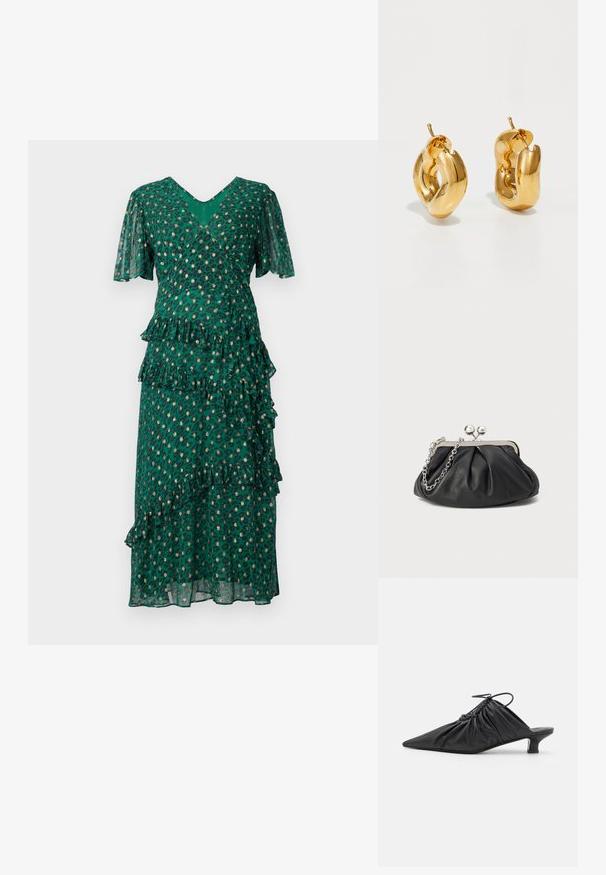 Vestido verde con manchas de leopardo, volantes en capas en la cintura y el dobladillo, mangas cortas en forma de campana y un escote en V profundo. Tejido ligero y traslúcido.; Mules negros de cuero sin hebillas con punta afilada, textura recogida y un pequeño tacón de gato. Presentan un detalle de cordón en la abertura.; Clutch de cuero negro con textura arrugada, marco de metal en tono plateado, cierre de beso y cadena para colgar. Superficie suave y lisa.; Pendientes de aro grueso en oro con un diseño tubular ligeramente retorcido y cierre de presión, sobre un fondo blanco.