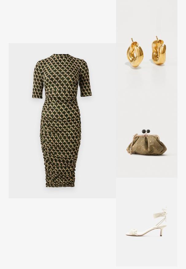 Vestido ajustado de longitud hasta la rodilla con mangas tres cuartos, cuello alto, laterales fruncidos y un patrón geométrico de diamantes en verde, negro y beige.; Sandalia de tacón bajo color crema con lazos alrededor del tobillo y una amplia tira retorcida sobre los dedos, sobre un fondo blanco liso.; Pequeño bolso de mano con patrón geométrico en dorado y negro, marco metálico dorado, cierre de bola negro y una corta correa de cadena dorada.; Pendientes de aro grueso en oro con un diseño tubular ligeramente retorcido y cierre de presión, sobre un fondo blanco.