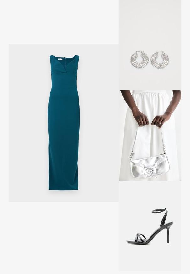 Robe teal long jusqu'au sol avec une silhouette ajustée, décolleté profond et bretelles larges ; tissu lisse avec une fermeture éclair au dos.; Sandale à talon haut en cuir verni noir avec de fines lanières croisées sur les orteils et une sangle à boucle à la cheville sur fond blanc.; Sac à main en métal argenté avec un détail à lacets, arborant un design épuré et une courte sangle. Le sac est tenu dans les mains, mettant en valeur sa texture.; Boucles d'oreilles en argent en forme de créoles ornées de multiples embellissements en cristal transparent, présentant une surface texturée et un design circulaire ouvert.
