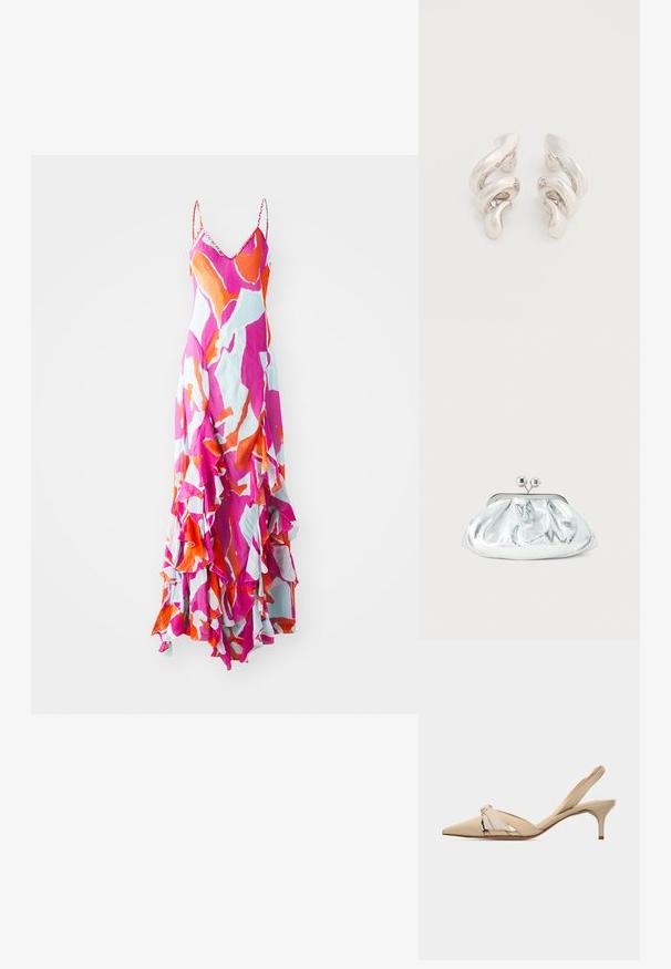 Maxikjole med spaghetti stropper, livlig pink, orange og blå abstrakt mønster, flæset kant, let vævning, flydende design.; Beige slingback-kittensko med spids tå, dekorativ knudedetalje på overdelen og en lav, slank hæl.; Lille sølvfarvet metallisk clutch-pung med rundet, rynket design og lukning med to sølvkugler.; Tvistede sølvfarvede ørestikker med en glat, blank overflade, der har et moderne, abstrakt spiraldesign.