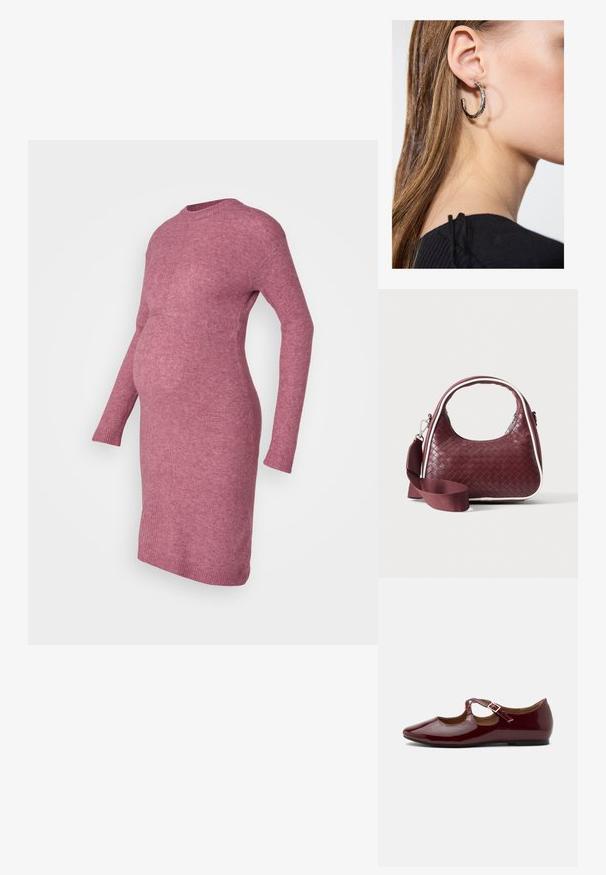 Robe de grossesse en tricot à manches longues en tissu rose doux et texturé, présentant un corsage ajusté et une légère évasement à l'ourlet.; Chaussure plate Mary Jane bordeaux brillante avec bride en T et boucle dorée sur un fond clair uni.; Sac à main en cuir tressé marron foncé avec poignée courbée, garniture blanche, fermeture éclair argentée et bandoulière large en tissu amovible sur fond uni.; Boucle d'oreille en argent avec une finition polie, présentant de petits détails en or et de forme ronde, portée sur le lobe.