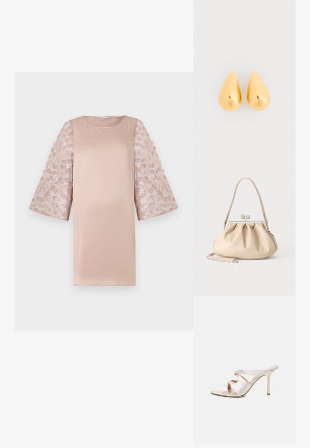 Lichtroze jurk met een stevige lijfje en doorschijnende, bloemenkant mouwen. Heeft een ronde halslijn en een losse pasvorm, die het elegante ontwerp accentueert.; Beige muil met hoge hak, puntige neus, slanke stilettohak en drie brede leren riemen over de voet.; Beige zachte leren handtas met een zilveren metalen frame sluiting, een enkele schouderriem en een optionele kettingriem op een witte achtergrond.; Gouden druppelvormige oorbellen met een gladde, gepolijste oppervlakte en ronde onderkanten, die het licht weerkaatsen met een glanzende afwerking.