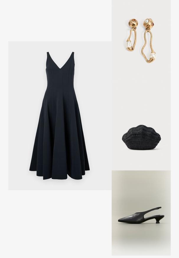 Marineblauw mouwloos jurkje met een V-hals, uitlopende rok en verticale naaddetails, met een zachte textuur en een enkellange zoom.; Zwarte leren slingback schoen met puntige neus en lage kittenhak op een neutrale achtergrond.; Zwarte gevlochten handtas in de vorm van een sint-jakobsschelp met een gebogen bovenkant en een geweven textuur op een effen achtergrond.; Goudkleurige oorbellen met onregelmatige open vormen, elk met een parel aan de onderkant en edelsteendetails op de ronde stekers.