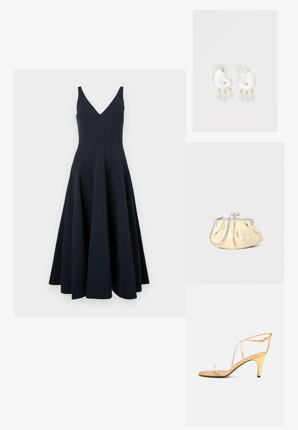 Robe sans manches bleu marine avec un décolleté en V, une jupe évasée et des coutures verticales, présentant une texture lisse et une longueur jusqu'aux chevilles.; Sandale à talons hauts dorée avec fines lanières et une fine boucle à la cheville sur un fond gris clair.; Pochette en cuir beige plissé avec un cadre en métal argenté, dotée de deux fermoirs ronds décoratifs et d'une chaîne en argent.; Boucles d'oreilles en résine transparente en forme de coquillage avec de petits accents dorés et trois breloques translucides en forme de goutte pendantes sur chaque boucle d'oreille.