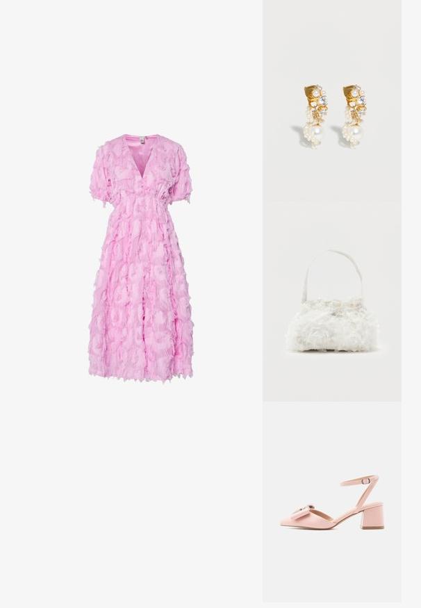 Rotes Kleid mit V-Ausschnitt, kurzen Puffärmeln und einem gestuften Design mit strukturiertem, gerafftem Stoff über die gesamte Länge.; Rosa Halbhöher Schuh mit Absatz, Knöchelriemen, spitzer Zehenpartie, dekorativer Schleife und Schnalle auf einem schlichten, hellen Hintergrund.; Kleine weiße Handtasche mit Stoffrosen, die den Körper bedecken, und einem dünnen Einzelriemen vor einfachem Hintergrund.; Goldene Creolen-Ohrringe, verziert mit klaren Kristallen und herabfallenden kleinen und großen weißen Perlen, dargestellt vor weißem Hintergrund.