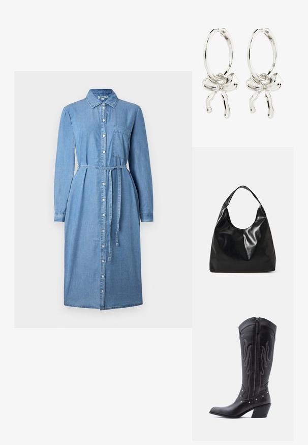 Denim shirt jurk in lichtblauw, met lange mouwen, een knoopsluiting aan de voorkant, een kraag en een ceintuur in de taille. Inclusief een borstzakdetail.; Zwarte leren cowboylaarzen met een puntige neus, zichtbare stiksels, zilveren studaccenten en een ritssluiting aan de binnenkant.; Zwarte leren hobo tas met een zachte, glanzende textuur en een ronde, open bovenkant. Voorzien van een brede, gebogen schouderband om te dragen. Geen zichtbare hardware.; Zilveren hoepel oorbellen met een strikdetail in het midden, die een glanzende afwerking en een gladde textuur tonen.