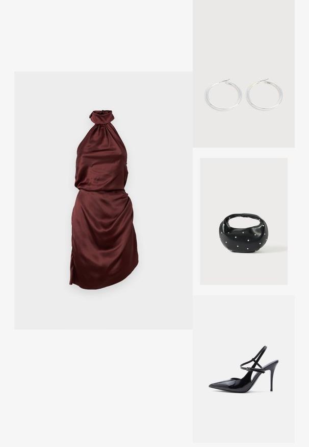 Bordeaux satin halterneck kjole med en samlet halsudskæring, tætsiddende liv og draperet nederdel med en sideslids. Glat tekstur.; Sort laklædersko med spids tå og høj hæl, med to smalle justerbare ankelstropper og en stilet hæl, vist fra siden.; Sort læderhåndtaske med en rundet form, dekoreret med sølvnitter, og et kort håndtag. Glat tekstur og lynlåslukning.; Par skinnende sølvøreringe med tynde trådlåse, vist på en lys grå baggrund.