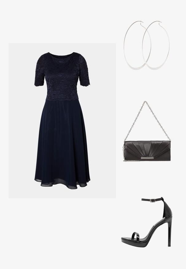 Marineblauwe jurk met een kanten lijfje, korte mouwen en een vloeiende rok. Soepele textuur en een knielange zoom met een subtiele glans.; Steve Madden MILANO - Sandalen met hoge hak - black; Picard SCALA - Clutch - graphit; Zilveren oorringen met een dun, glad ontwerp; langwerpige ovale vorm; gepolijste afwerking; voorzien van een veilige haaksluiting.