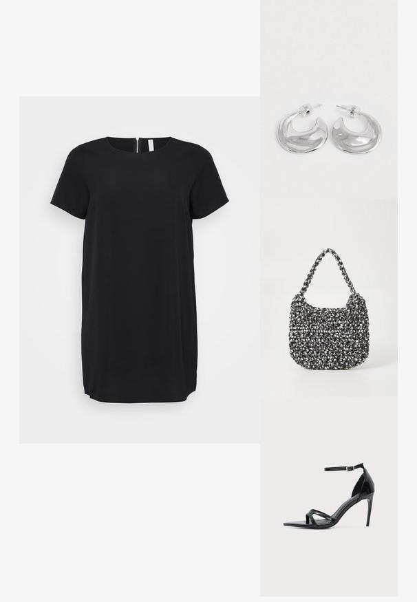 Schwarzes kurzes Kleid mit kurzen Ärmeln und rundem Ausschnitt sowie einem versteckten Reißverschluss auf der Rückseite. Aus glattem Stoff gefertigt, mit geradem Schnitt und knielangem Saum.; Schwarze Sandale aus Lackleder mit hohem Absatz, dünnem Knöchelriemen, offenem Zehenbereich und minimalistischem Design auf hellem, einfarbigem Hintergrund.; Gewebte Handtasche in Schwarz und Weiß mit runder Form, strukturiertem Oberflächenfinish und geflochtener Grifffläche. Geeignet für den lässigen Gebrauch.; Ein Paar polierte silberne, halbmondförmige Creolen mit klaren Kunststoffrückseiten auf einer weißen Oberfläche.