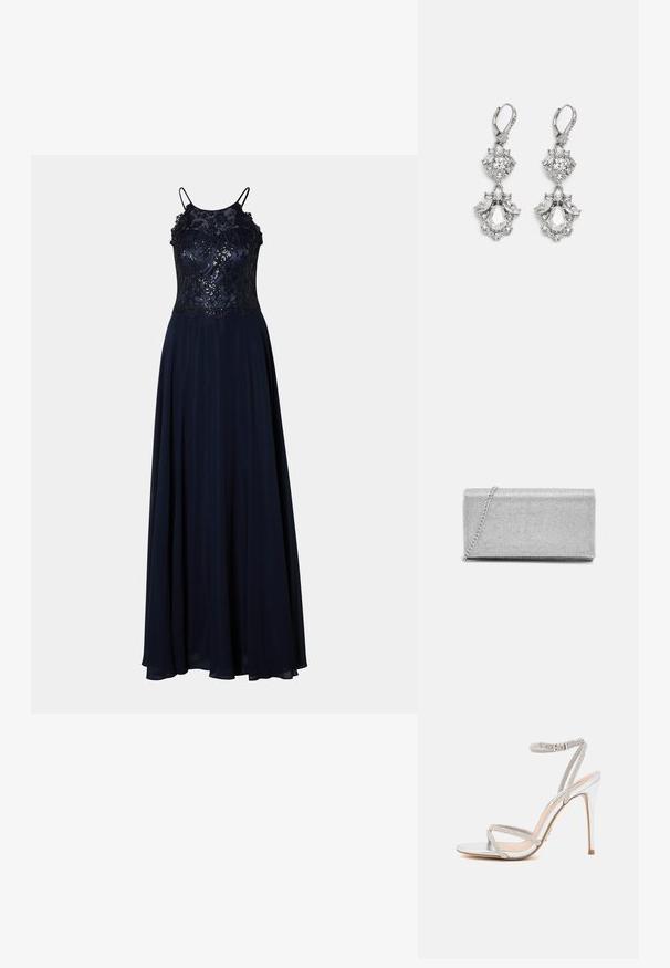 Navy Abendkleid mit einem taillierten Spitzenoberteil, aufwendiger Stickerei und einem fließenden Rock. Verfügt über dünne Träger und eine glatte Textur.; Silberne High-Heels-Sandalen mit dünnen Riemen, verziert mit Strasssteinen, mit einem eleganten Design und einer spitzen Zehenpartie.; Silberne metallische Clutch-Tasche mit gewebtem Mesh-Design, rechteckiger Form und einer Kettenriemen zum Tragen. Glatte Textur und polierte Oberfläche.; Silberfarbene Ohrringe mit mehreren klaren Kristallgemmen in Tropfen- und Marquiseformen, mit Klappverschluss und kunstvollen Details.