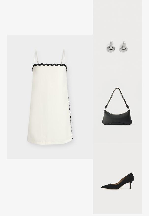 Robe nuisette blanche avec fines bretelles et bordure noire ondulée le long du bord supérieur et couture latérale partiellement visible.; Escarpin en daim noir à bout pointu avec un talon stiletto fin de hauteur moyenne et un design à coupe basse sur un fond uni.; Sac à bandoulière en cuir noir de forme rectangulaire incurvée, avec une chaîne dorée tissée dans la bandoulière noire tressée et une fermeture éclair sur le dessus.; Paire de petites boucles d'oreilles créoles argentées brillantes avec une base ronde, présentées sur un fond clair uni.