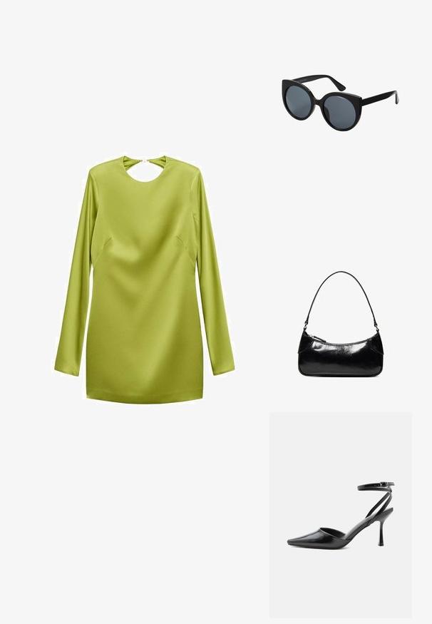 Minimale jurk met lange mouwen in felgroene satijn, met een ronde keyhole-halslijn en side seam-details. Soepele textuur met een slanke silhouet.; Zwarte pumps met puntige neus, dunne enkelbandjes en een zilveren gesp op een effen lichte achtergrond.; Zwarte oversized zonnebril met een kattenoogvorm, donkere getinte lenzen en een glanzend plastic montuur. Beschikt over dikke tempels voor extra ondersteuning.; Zwarte glanzende leren schoudertas met één ritssluitingvak en een dunne band die in een boogvorm is gebogen.