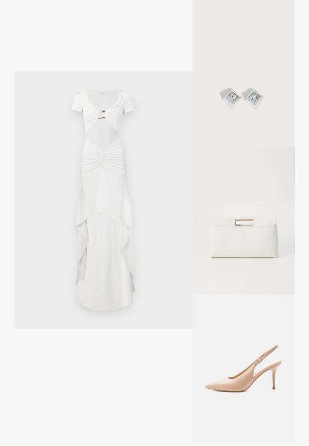 Hvid maxi kjole med korte ærmer, med rynket detalje, udskåret talje, guld accent hardware og lagdelt skørt design.; Beige laklæder højhælet slingback sko med spids tå og en lille gylden spænde-detalje på remmen.; Furla GIADA POUCH - Clutches - panna; Par sølv firkantede ørestikker med klare runde krystaller sat i midten på en ensfarvet hvid baggrund.