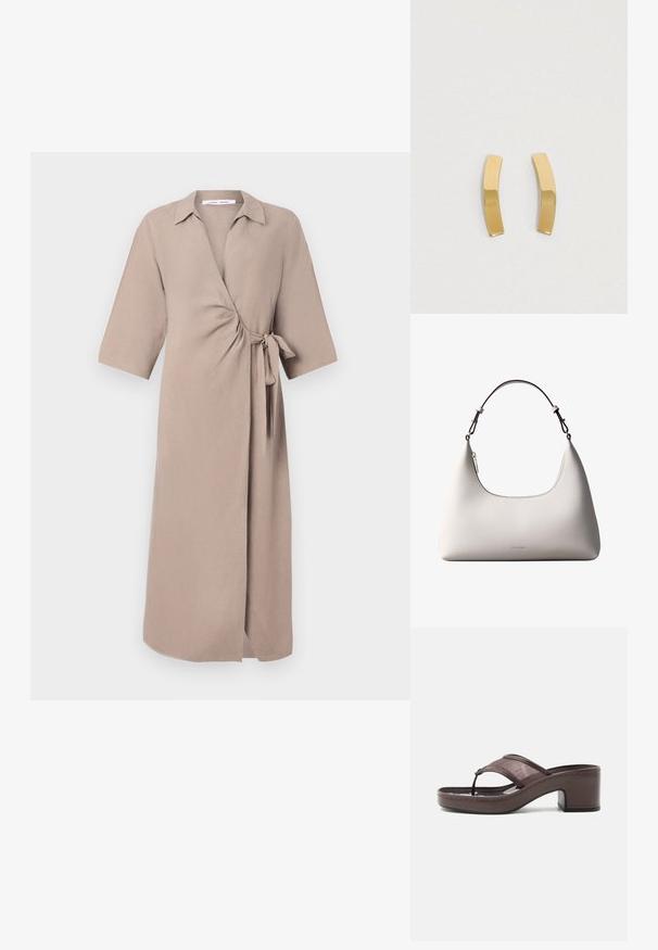Vestido envolvente beige en tejido ligero, con escote en V, mangas cortas y un detalle atado en la cintura. Diseño de longitud media.; Sandalia marrón con tacón, banda de malla y diseño de tira, con tacón cuadrado y suela cosida, mostrada de perfil sobre fondo blanco.; Bolso de hombro de cuero color crema de Calvin Klein con borde superior curvado, cremallera plateada y correa ajustable marrón oscuro.; Pendientes de metal en tono dorado con un diseño curvado y alargado. La superficie es lisa y pulida, presentando un estilo minimalista.