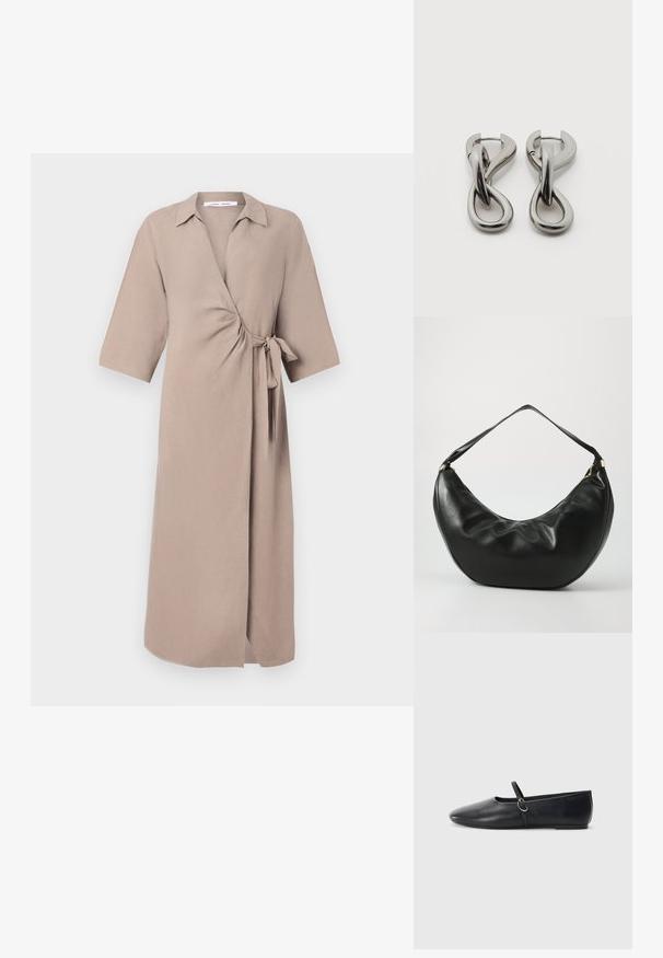 Beige kietaisdress lightweight kankaasta, jossa on V-kaula-aukko, lyhyet hihat ja vyötäröllä solmittava yksityiskohta. Keskipituinen malli.; Mustat nahkakengät, joissa on kärki terävä, litteä pohja ja pieni hihna, jossa on hopeinen solki.; Musta nahkainen olkalaukku, jossa on kaareva muoto, pehmeä rakenne ja yksi olkahihna; varustettu kultaisella vetoketjulla ja hienovaraisella brändäyksellä.; Pari hopeanvärisiä metallikorvakoruja, joissa on abstrakti toisiinsa kietoutuva lenkkimuoto valkoisella taustalla.
