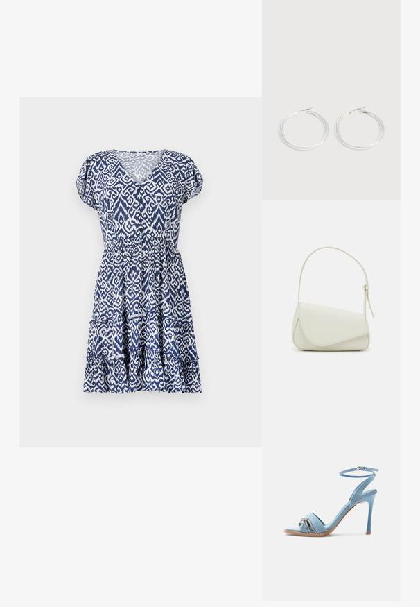 Vestido azul e branco com padrão, apresentando um decote em V, mangas curtas bufantes, cintura elástica e uma barra em camadas com babados. Feito de tecido leve.; Sandália de salto alto em ganga azul claro, com tira no tornozelo, biqueira aberta e detalhe de fecho éclair prateado e pendente na tira da frente.; Bolsa de mão em pele sintética branca com uma forma triangular estruturada, alça única ajustável e fecho em aba acentuado por curvas.; Par de brincos de argola prateados e brilhantes com fechos finos de arame, exibidos sobre um fundo cinzento claro.
