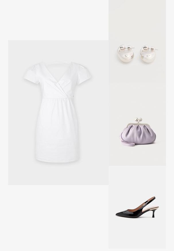 Vestido blanco de algodón con mangas cortas abullonadas, un escote en V profundo y una cintura fruncida. Textura suave, longitud por encima de la rodilla y detalles mínimos.; Zapato de salón slingback de charol negro con punta afilada y tacón bajo tipo kitten sobre un fondo blanco liso.; Bolso de mano suave de lavanda con tela recogida, cierre de beso plateado y correa de muñeca a juego sobre un fondo liso y claro.; Par de pendientes llamativos de aro grueso plateado brillante con cierre de poste sobre un fondo blanco liso.