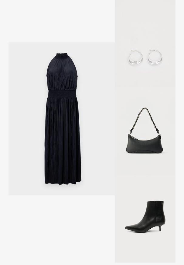 Halterneck-Kleid in Dunkelblau, mit plissiertem Stoff, gerafftem Taillenbereich und fließendem, bodenlanger Silhouette. Ganze Oberfläche mit glatter Textur.; Schwarzer Leder-Knöchel-Stiefel mit spitzer Spitze und niedrigem Kittenabsatz vor hellem Hintergrund, seitliche Ansicht.; Schwarze Lederschultertasche mit gewölbter rechteckiger Form, goldener Kette, die in den geflochtenen schwarzen Riemen eingewebt ist, und Reißverschlussverschluss oben.; Silberne Creolen mit glänzender Oberfläche und DKNY-Logo, vor einem schlichten weißen Hintergrund präsentiert.