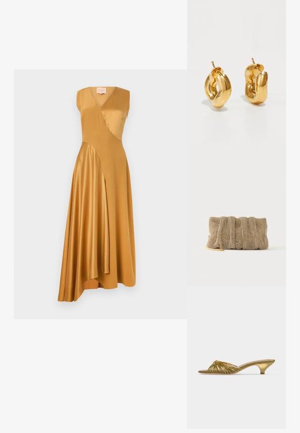 Roksanda WASHED SILK SATIN MIRAL DRESS - Kokteilikleit/peokleit - mustard; Kuldsetega avatud varbaga mule jalanõu madala kitkassi kontsa ja sõlmusega disainiga valgel taustal.; Väike kuldne võrgust õlalehmakott volditud disainiga ja osaliselt nähtava kuldse ketiga, ühevärvilise valge taustaga.; Paksu kullast rõngas kõrvarõngad, millel on kergelt keeratud, torujadne disain ja tagatud kinnitused valgel taustal.