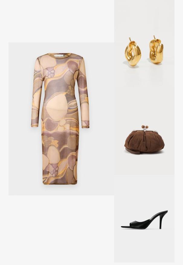Robe à manches longues, ajustée, en tissu léger et transparent présentant un motif abstrait dans des teintes beiges, brunes et dorées.; Mule à talon haut en cuir noir à bout ouvert avec un talon stiletto fin, vue de profil sur un fond uni.; Petit sac poignet en daim marron doux avec cadre en métal argenté et boules rondes marron de fermeture sur fond clair uni.; Boucles d'oreilles créoles en or massif avec un design tubulaire légèrement tordu et des fermoirs à tige sur un fond blanc.