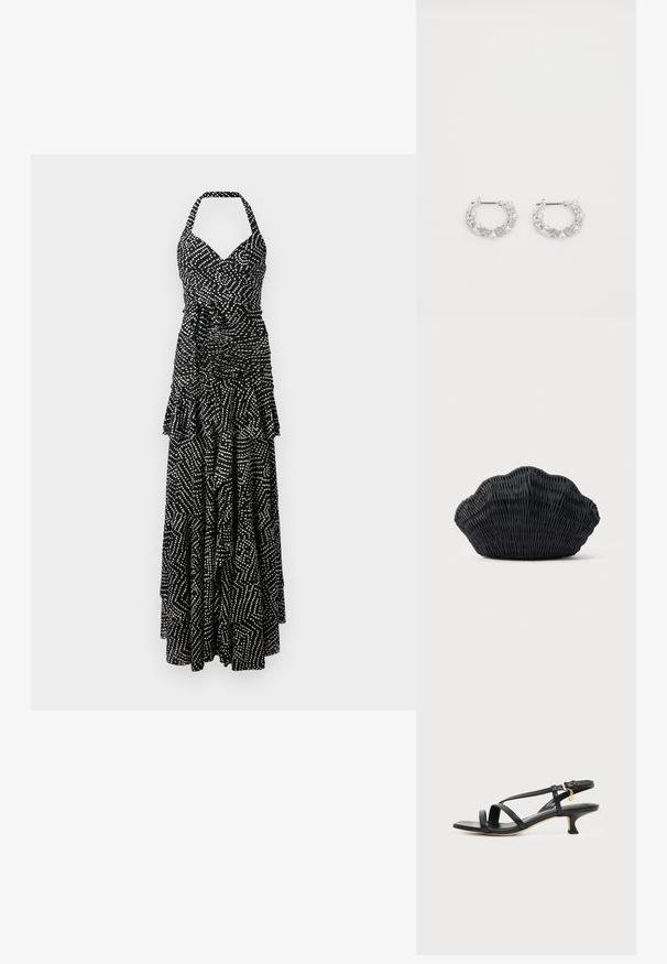 Vestido maxi en blanco y negro con escote halter, cuerpo fruncido, dobladillo de capas con volantes y un patrón geométrico de puntos y líneas.; Sandalia negra de cuero con tiras, tacón bajo de tipo kitten, hebilla en el tobillo y pequeño charm dorado sobre un fondo claro y liso.; Bolso de mimbre negro con forma de concha de vieira con parte superior curva y textura tejida sobre un fondo liso.; Pendientes de aro de plata con acentos de perlas y cristales, con una superficie texturizada y un cierre de poste seguro.