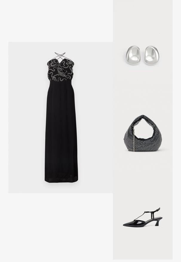 Robe maxi noire avec motif abstrait à pois blancs sur le corsage ajusté ; fines bretelles croisées et jupe fluide.; Chaussure slingback en cuir verni noir à bout pointu avec bride en T et petit talon bloc incliné sur fond blanc.; Sac à main en maille noire orné de clous en argent, avec une poignée incurvée et une bandoulière en chaîne. Texture douce avec une forme arrondie.; Clous d'oreilles en argent au design lisse et arrondi, présentant une surface réfléchissante et des courbes douces, offrant une apparence organique semblable à celle d'un galet.