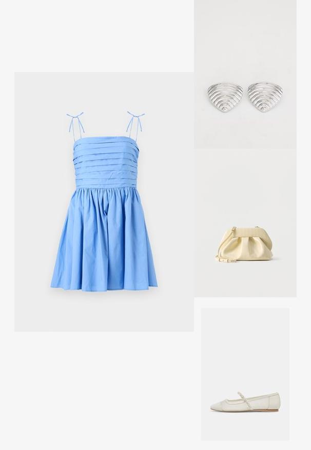 Vestido azul claro con tirantes delgados y ajustables. Presenta un cuerpo plisado y una falda fruncida, confeccionado en una tela suave y lisa.; Zapato plano de punta puntiaguda en color blanco hueso con correa adornada con perlas y tacón bajo de madera, vista lateral sobre un fondo claro.; Pequeño bolso de mano de cuero amarillo pálido con frente fruncido, herrajes dorados y correa de hombro ajustable sobre fondo blanco.; Pendientes en tono plateado con un diseño ondulado y texturizado, con forma de media lunas superpuestas; el acabado pulido realza las cualidades reflectantes.