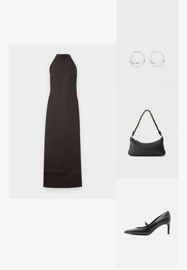 Vestido negro de cuello halter con silueta recta, hecho de una tela suave, que presenta un ligero brillo y un diseño hasta los tobillos.; Zapato de tacón alto de cuero negro con punta puntiaguda, con tira fina y hebilla sobre el empeine, sobre fondo claro y neutro.; Bolso de hombro de cuero negro con forma rectangular curvada, cadena dorada entrelazada en una correa negra trenzada y cierre superior con cremallera.; Pendientes de aro de plata con un acabado pulido y la marca DKNY, exhibidos sobre un fondo blanco liso.